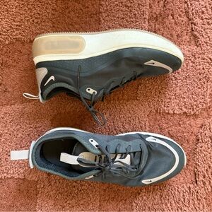 Nike Black and White Women's Sneakers